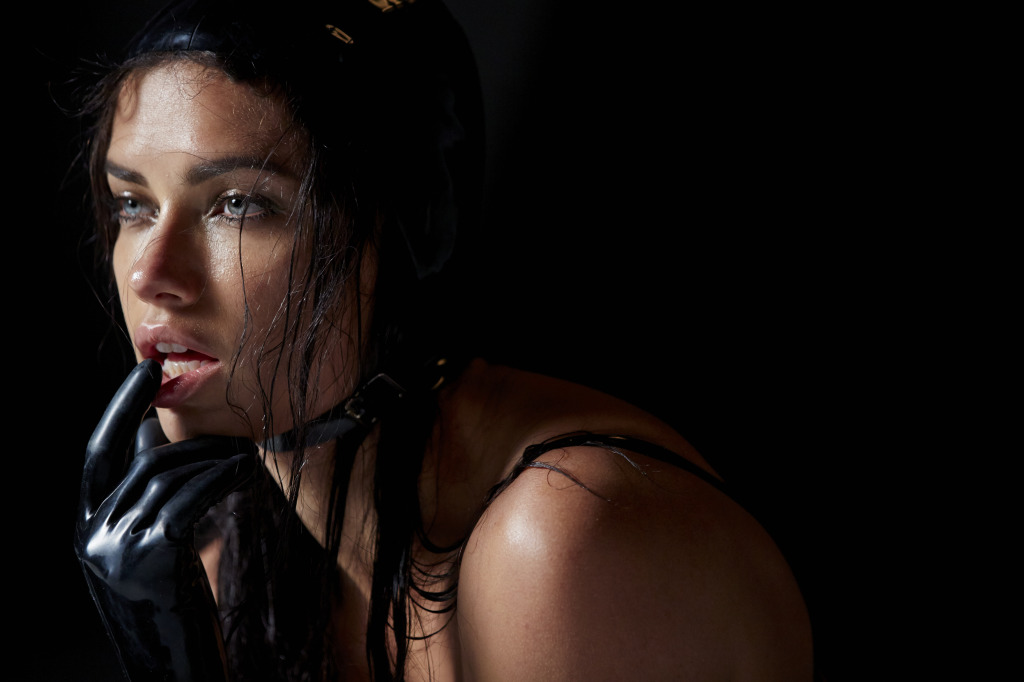 Adriana Lima © Pirelli Kalender 2015, Steven Meisel