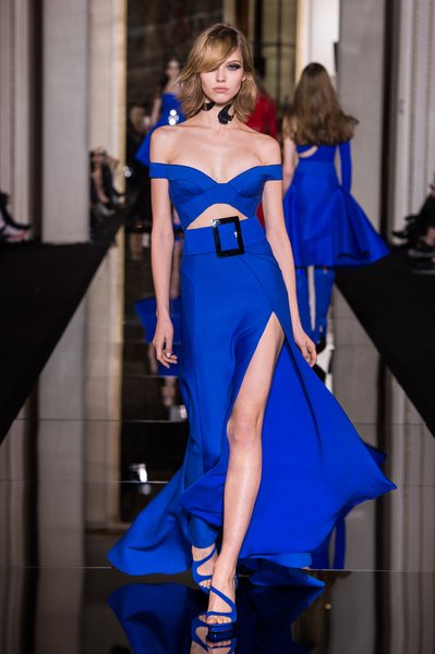 Versace is back – Bootcut and sexy dresses Paris F/S 2015